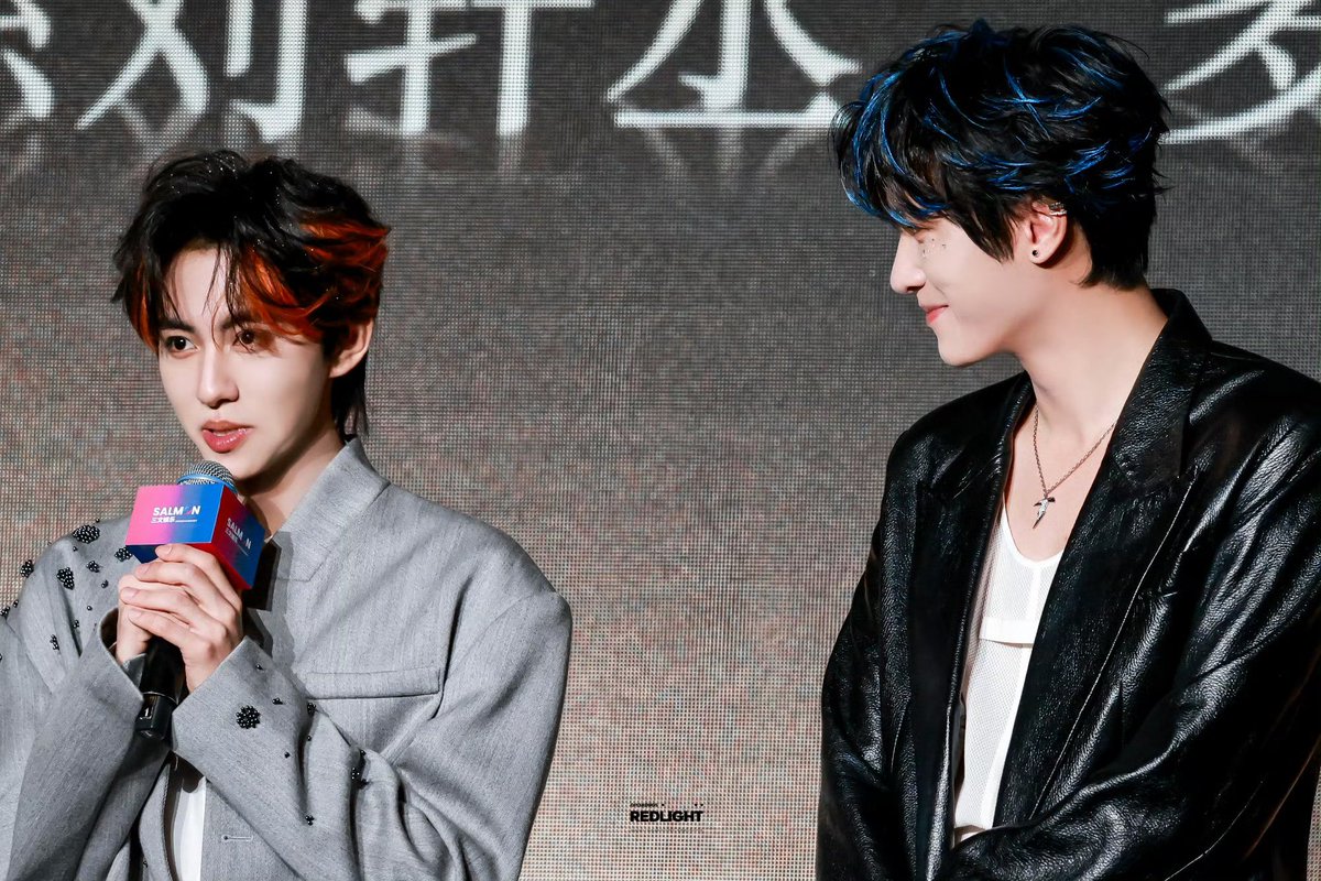 KTaenugk's tweet photo. คือพี่หันซ้ายตลอด มันยังไงหรอ

#ZhanXuanxLiuXuanchenginMacau 
#LiuXuanCheng #XuanXuan #ZhanXuan https://t.co/KG4KtnzzAc