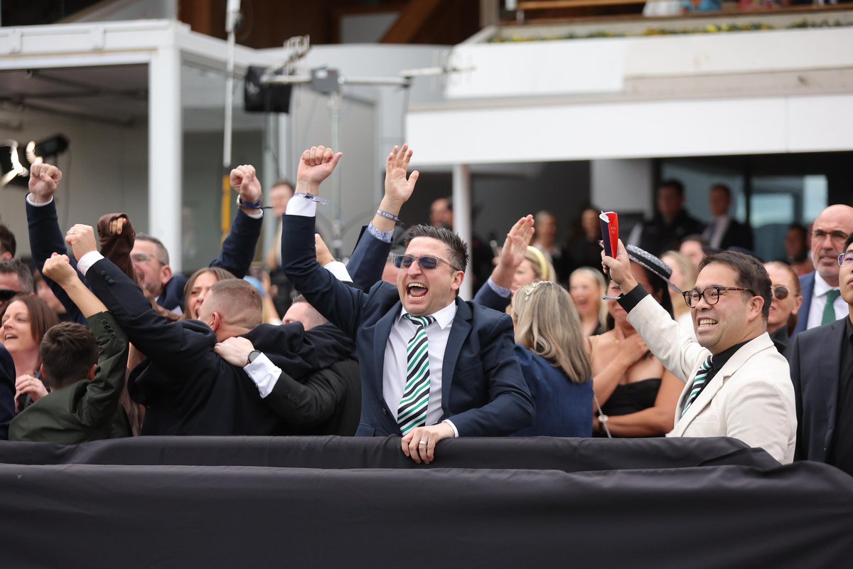 FlemingtonVRC's tweet image. Trip dub for the C dub and the B…side? 🏆🏆🏆

#MakybeDivaStakes #SpringRacing