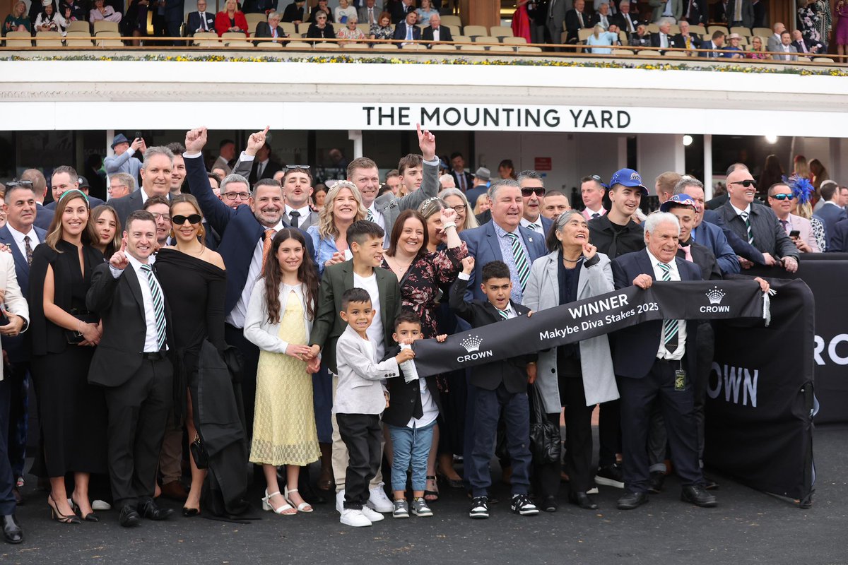 FlemingtonVRC's tweet image. Trip dub for the C dub and the B…side? 🏆🏆🏆

#MakybeDivaStakes #SpringRacing