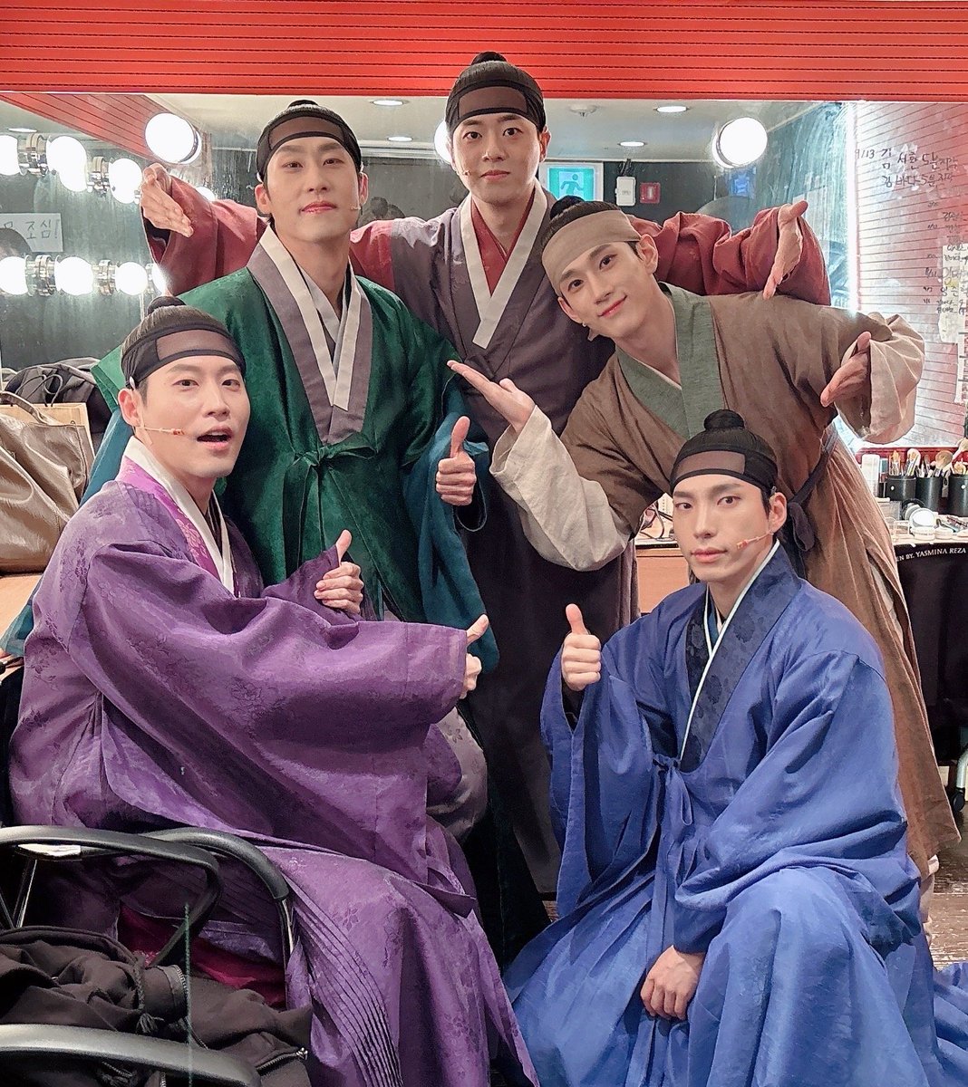 🎭뮤지컬 #등등곡

“이번 등등회는 여기까지 하세”

🪭 𝟗月 𝟏𝟑日 𝟏𝟓時
🪭마지막 등등회 모임 참석자

김영운 #김지철
최윤 #김바다

⎝㋡⎠ ⎝㋡⎠ ⎝㋡⎠ ⎝㋡⎠ ⎝㋡⎠
𝘔𝘜𝘚𝘐𝘊𝘈𝘓 등등곡
𝟤𝟢𝟤𝟧.𝟨.𝟤𝟦-𝟫.𝟣𝟦 @ʏᴇꜱ𝟤𝟦ꜱᴛᴀɢᴇ𝟣