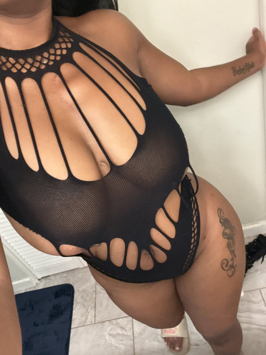 PrettyElla508's tweet photo. What can I offer you 😊🍆💦💦 https://t.co/mSHFhQkW4i