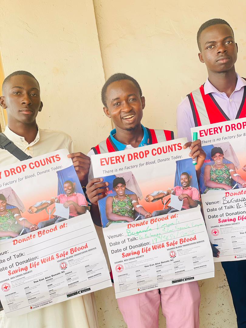 buganda_royal's tweet image. With the supervision of our Vice president,  A team of @KANKWATISEJB ,@Zziwa_Twaibu , @Ca17784Carlson and others did a school tour. Informing all students about Rotaract and its project on 17th come save lives with us.
@rotary_Bulange 
@rckampalanorth 
#itstimetojoinrotaract.