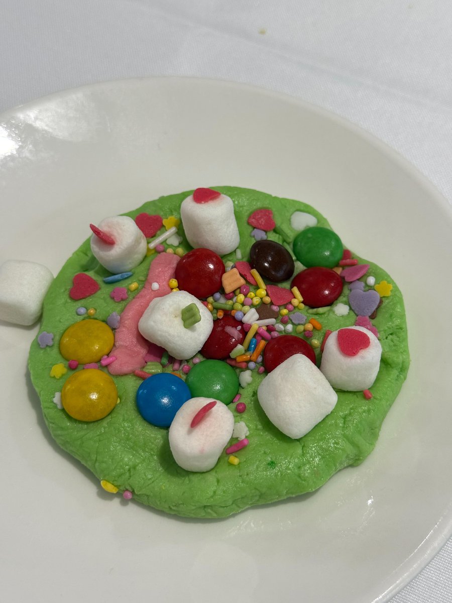 เชฟภูมิพร้อมเสิร์ฟ🧑🏻‍🍳

BAKE A SCENT WITH POOM
#KluemexPoom
#KLUEME 
#เคลิ้ม