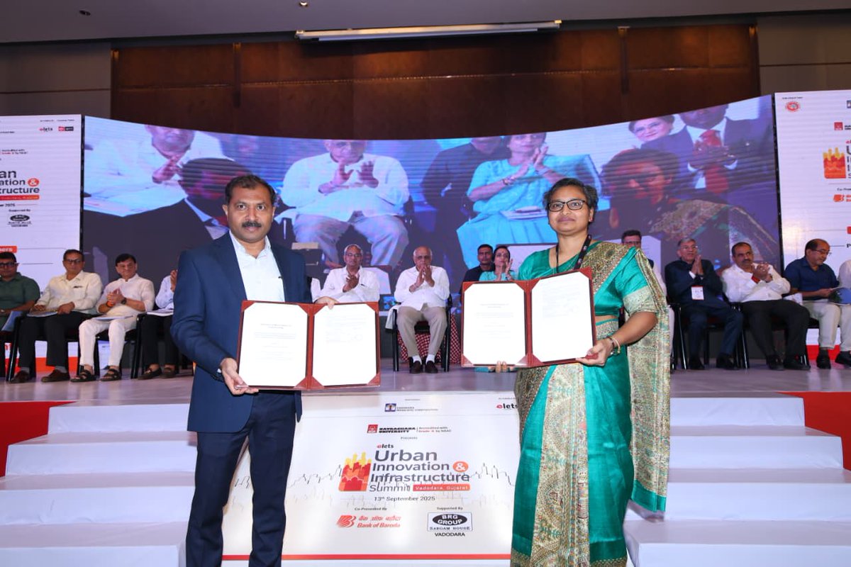 મુખ્યમંત્રી શ્રી ભૂપેન્દ્રભાઈ પટેલના વરદ્હસ્તે શહેરી વિકાસ વર્ષ અંતર્ગત આજે વડોદરા મહાનગરપાલિકા દ્વારા આયોજિત Elets urban Innovation &amp; Infrastructure Summit 2025નો શુભારંભ કરવામાં આવ્યો હતો. 

મુખ્યમંત્રીશ્રી દ્વારા આ અવસરે Vadodra Urban Devlopment Year 2025 બુકનું તેમજ eGov