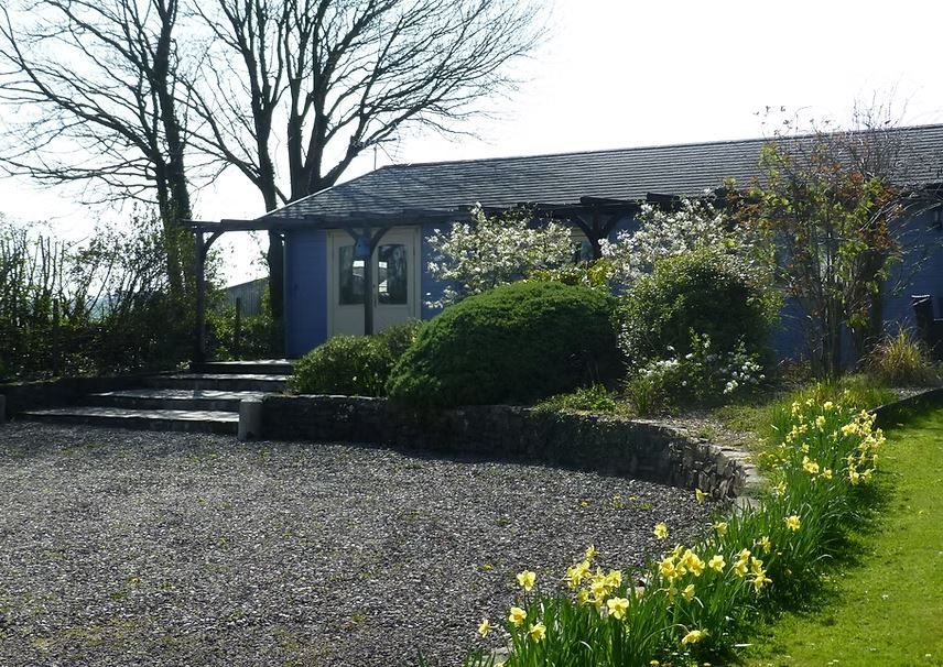 TheHolidayCots's tweet image. 🌊🌿 Perfectly placed for adventure – these charming cottages sit just 2.5 miles from Hartland and 1.5 miles from Clovelly, right by the South West Coastal Path between Bude and Bideford.

🛏️ Sleeps 8
theholidaycottages.co.uk/devon/4699

#SouthWestCoastPath #Cottages #SelfCatering #Holiday