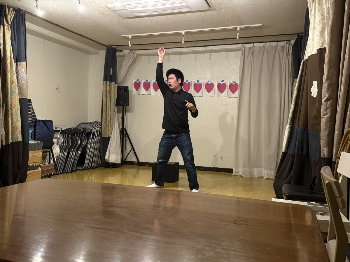 #公社流体力学 
『♡♡♡♡♡♡♡♡♡♡（女性と女性によるありふれた恋の話）』
9/13、14:30回
まさかの落涙、、、不覚
でも観客少なすぎ、なぜ