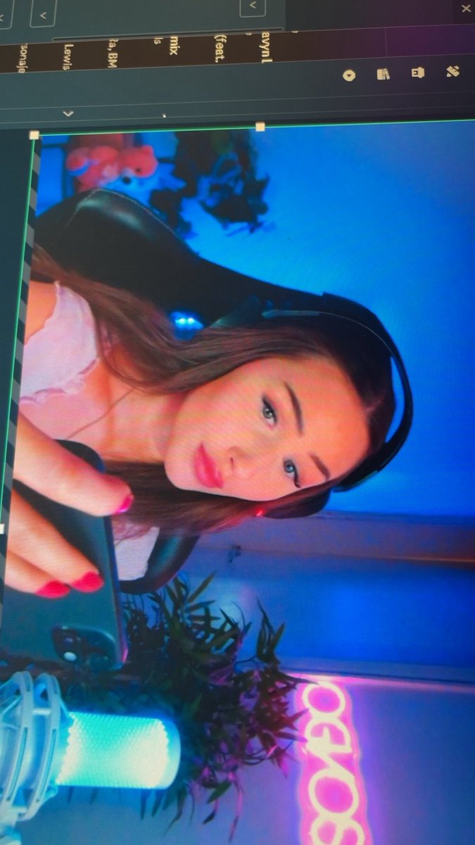 Live :)) twitch.tv/ogvos