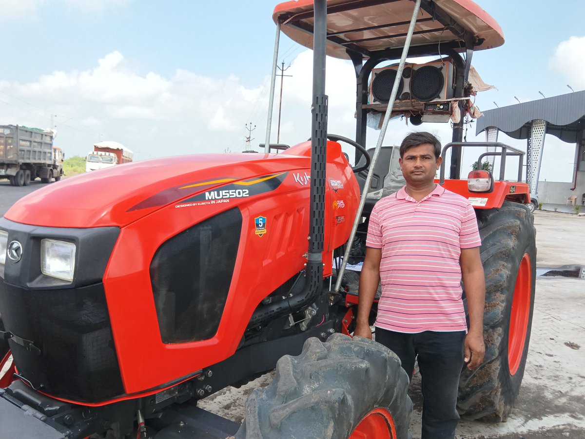 Alpeshsinh1424's tweet photo. આજરોજ ખેવાળિયા ગામે ઘટક વેરીફીકેશન માટેની કામગીરી કરવામાં આવી.પીપળિયા ગામે ખરીફ પાક એરંડા (દિવેલા) પાક અખતરા ગોઠવણી કરવામાં આવી.પાક પરિસ્થિતિ વિઝીટ કરવામાં આવી https://t.co/mCPCERdubm