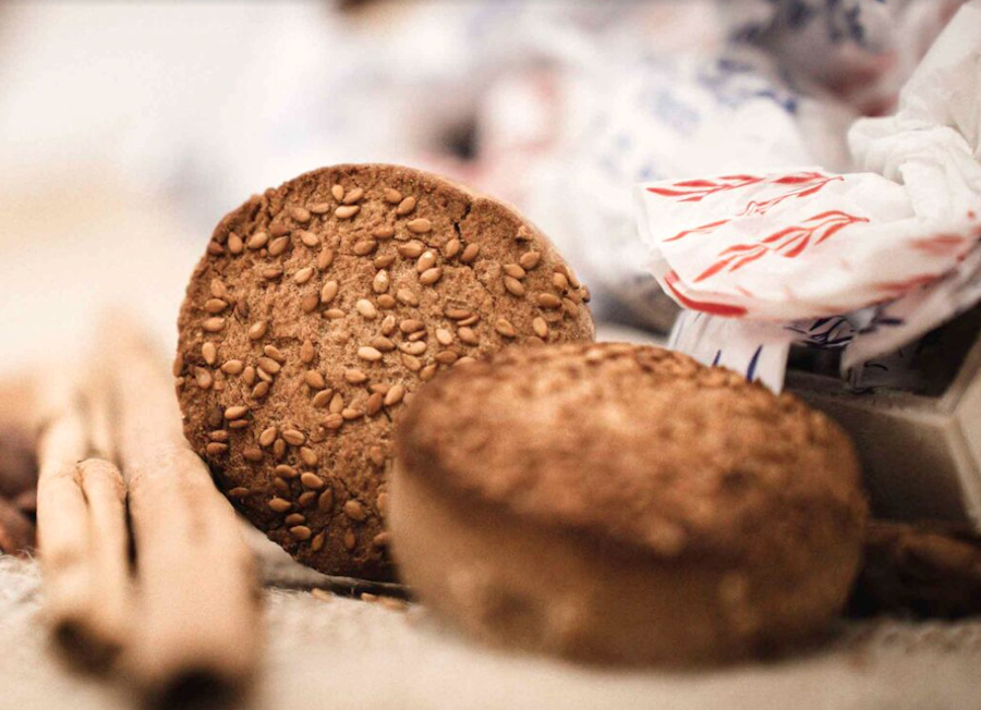 Estepa comienza ya a elaborar sus tradicionales polvorones y mantecados navideños diariodegastronomia.com/estepa-comienz…