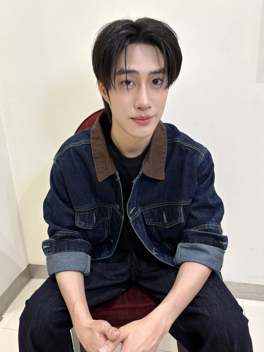 DomundiTV's tweet photo. พบกับ “เติ้ล” @TLE_mtm ได้ในงาน Central Denim Fest ✨️

#CDSNiyomJeansXTle https://t.co/pDSSu4vQjG