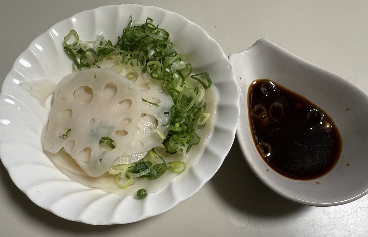 新れんこんを見つけたので
わさび醤油でいただきます