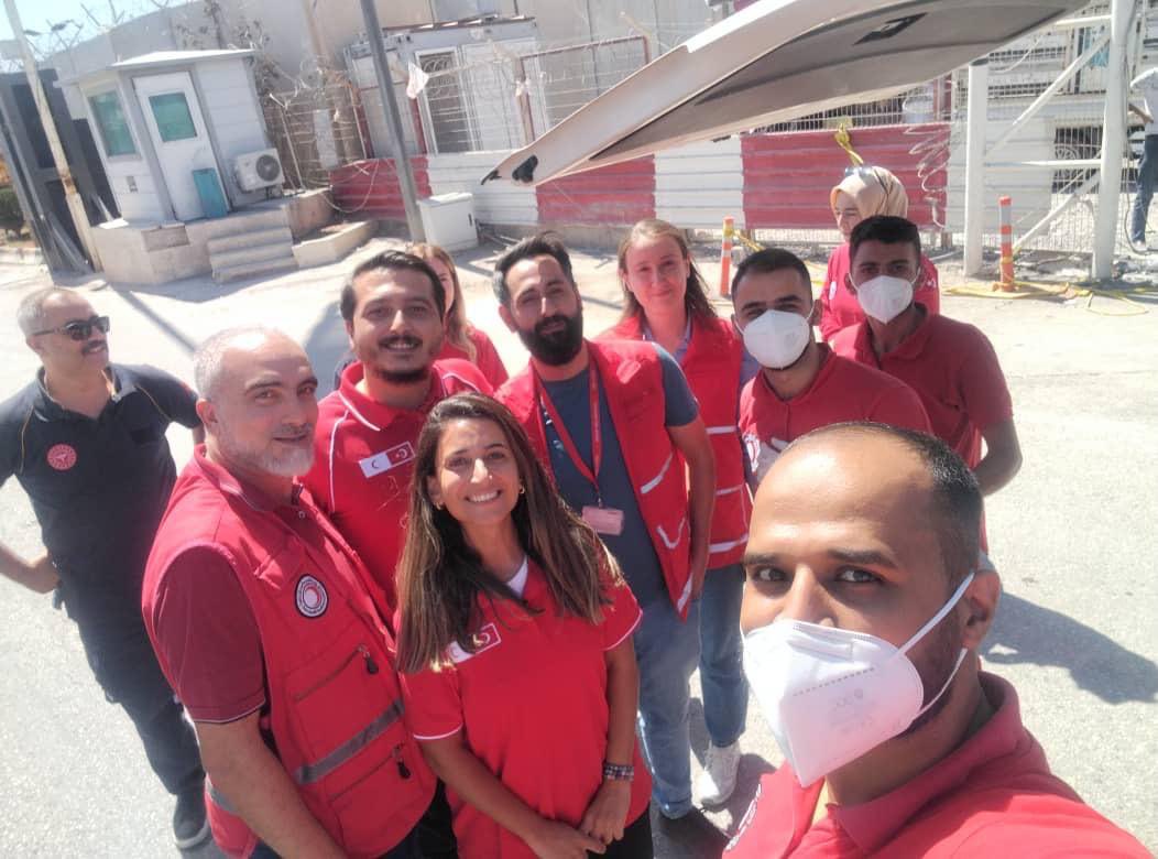 📍Bab al-Salam Border Crossing

Gaziantep 🇹🇷🚑 ➡️ 🚑🇸🇾 Damascus

Every return is special.
Many are with special needs.

<a href="/RedCrescent/">Türk Kızılay International</a> and <a href="/SYRedCrescent/">Syrian Red Crescent</a> teams are in cross-border cooperation, supporting voluntary returnees with special needs in coordination with 🇹🇷&amp;🇸🇾authorities.