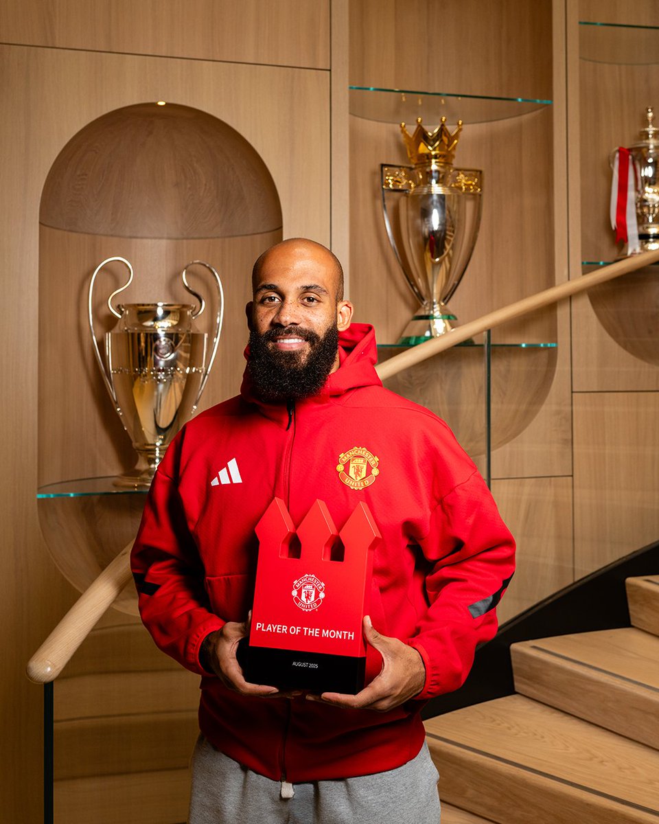 Starting the season as we mean to go on 👊

📸 <a href="/BMbeumo19/">Bryan Mbeumo</a>: Our August Player of the Month 🏆