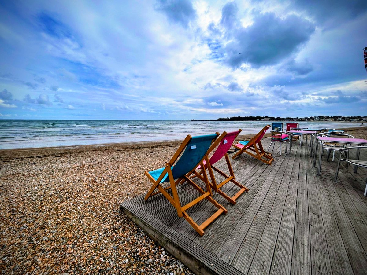 Visit__Weymouth's tweet image. 📸 🏖️ Weymouth, a week in pictures. Here are some of our favourite snaps from the past few days - have a great weekend!

#WeymouthDorset #Seaside #SeptemberDays #WeymouthBeach #SunshineandShowers #VisitWeymouth