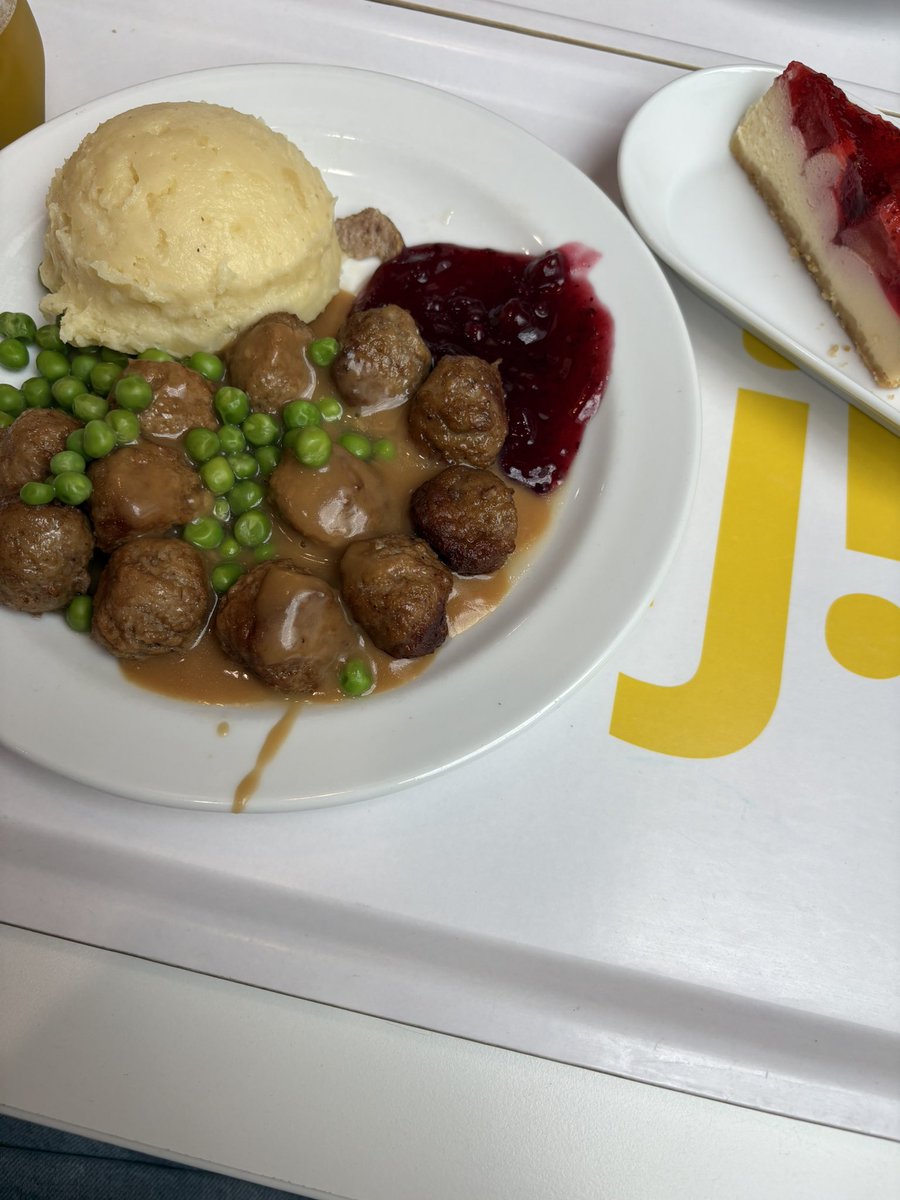 Chodit do ikei jenom na obědy je moje guilty pleasure