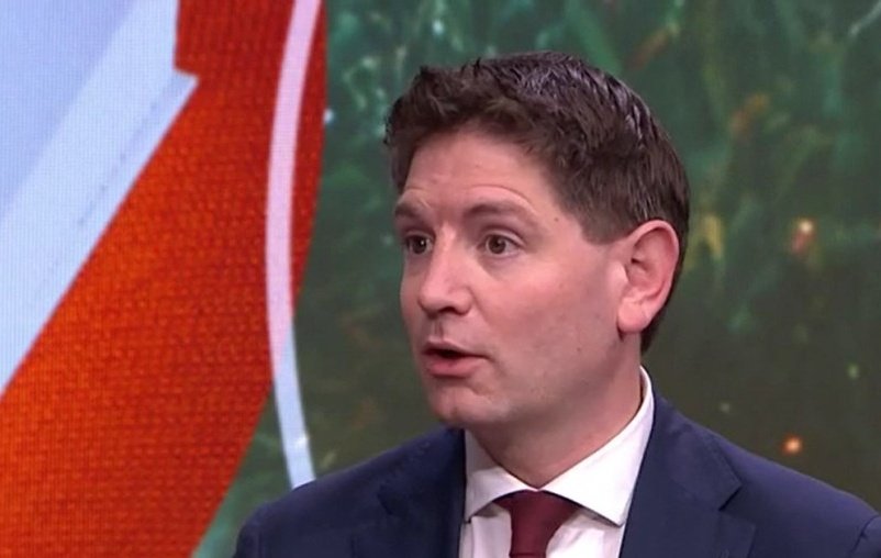 Jan #Paternotte (D66) wil niet dat Kamerleden de NOS bekritiseren, zelfs niet als de NOS kwaadaardig nepnieuws over Charlie Kirk verspreidt (en na ophef halfslachtig op een achterafpagina op de NOS-website rectificeert). De NOS krijgt belastinggeld om zo neutraal mogelijk over