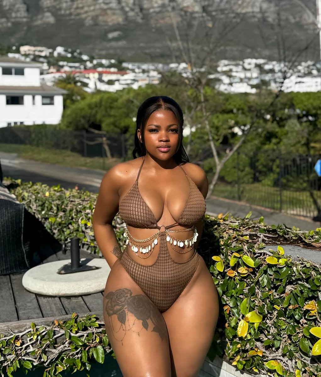 diaryofAliyah🍒 tweet media