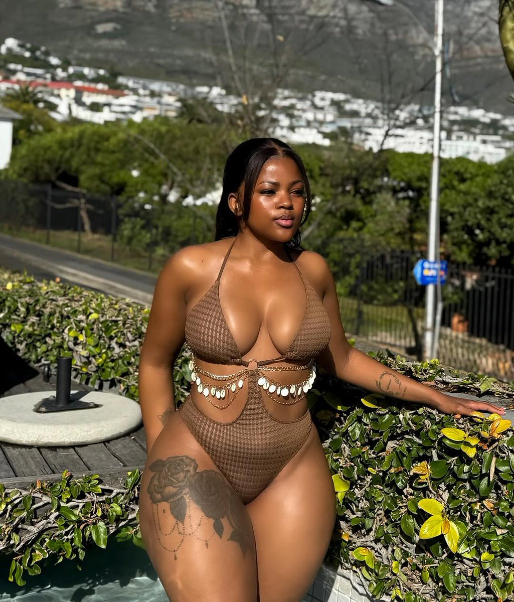 diaryofAliyah🍒 tweet media