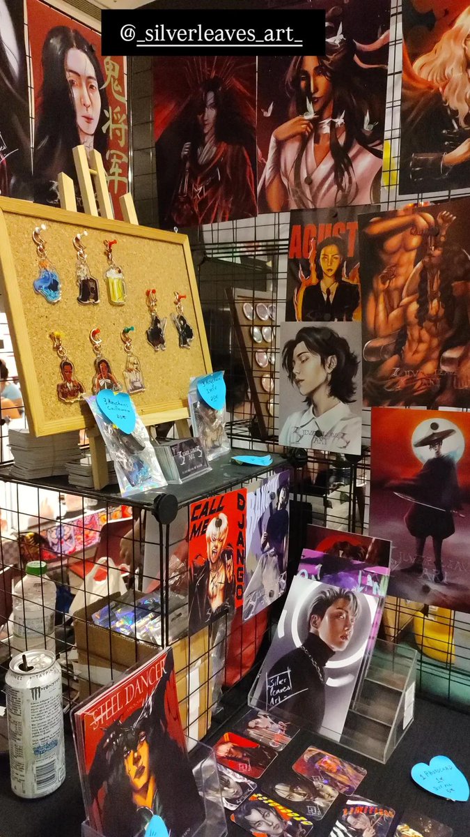 neo__pessimist's tweet photo. Day 2 of queer con baybeee!!!

Come find @silverleavesart and I vv https://t.co/rghSttcKnD