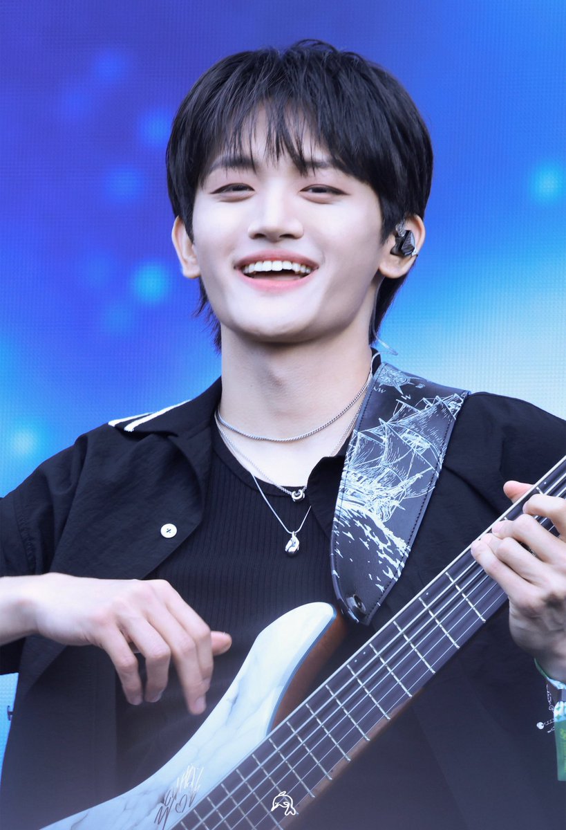 250913 사운드플래닛 

너무 이쁘자나 . . . 

#조원상 #루시 #LUCY #WONSANG