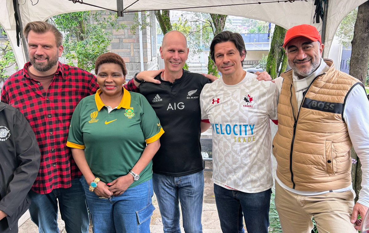 Rugby diplomacy in Addis Ababa! Tks ⁦⁦<a href="/nzinethiopia/">@NZinEthiopia</a>⁩ Amb Upton for perfect #NZvsRSA viewing party. ⁦Amb <a href="/NoncebaLosi/">Nonceba Losi</a>⁩ triumphs w ⁦<a href="/FSijilmassi/">Fathallah Sijilmassi</a>⁩ support. Canucks (⁦<a href="/CAunionafriEN/">Canada in AU</a>⁩ ) &amp; Wallabies (⁦<a href="/AusEmbET/">Australian Embassy, Ethiopia</a>⁩ Amb Hunter) neutral spectators(sort of…)