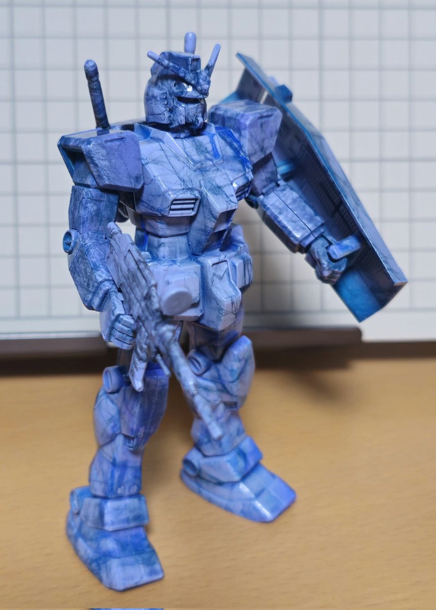 VIPofGOLD's tweet image. 大理石塗装に挑戦。#ガンプラ #FG
ダンバインカラー1と2とトッドダンバインカラー
