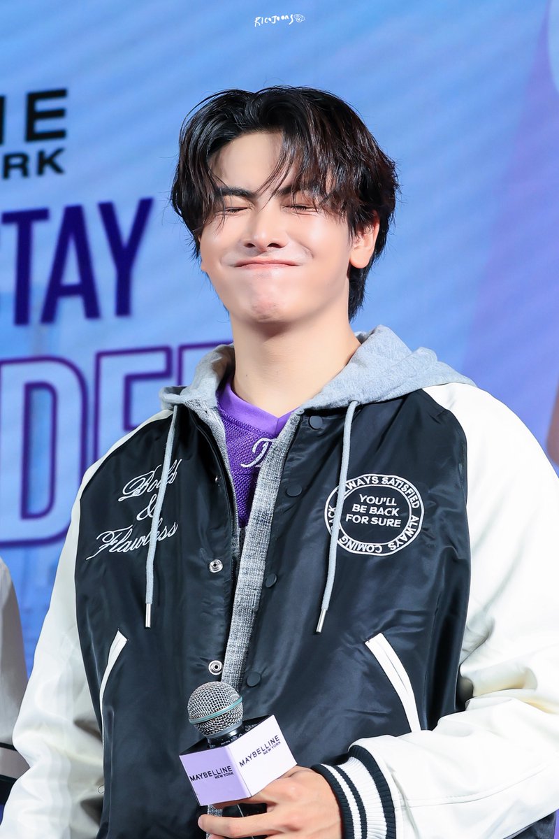 ʀɪᴄᴏ (@uaoaus2) on Twitter photo 😽🩵🩵
FLEXMOVEPOWDER X JOONGDUNK
#MaybellinexJoongDunk
#จุงอาเชน #JoongArchen <a href="/ChenRcj/">อันโดรเมด้า ชุน</a> 😽🩵🩵
FLEXMOVEPOWDER X JOONGDUNK
#MaybellinexJoongDunk
#จุงอาเชน #JoongArchen <a href="/ChenRcj/">อันโดรเมด้า ชุน</a>