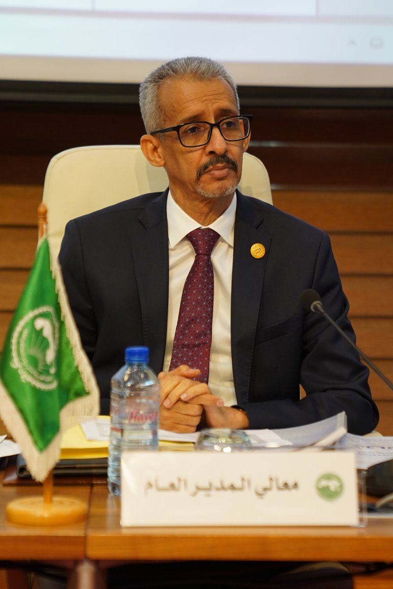 قال مدير عام المنظمة العربية للتربية والثقافة والعلوم "الألكسو" الدكتور محمد ولد أعمر إن ترشيح الدول العربية للمناصب القيادية في المنظمة يهدف إلى الاستفادة من الكفاءات العربية التي تزخر وتفخر بها، مبيناً أن الإدارة العامة اتخذت الإجراءات النظامية لهذه الترشيحات، متمنياً تحقيق