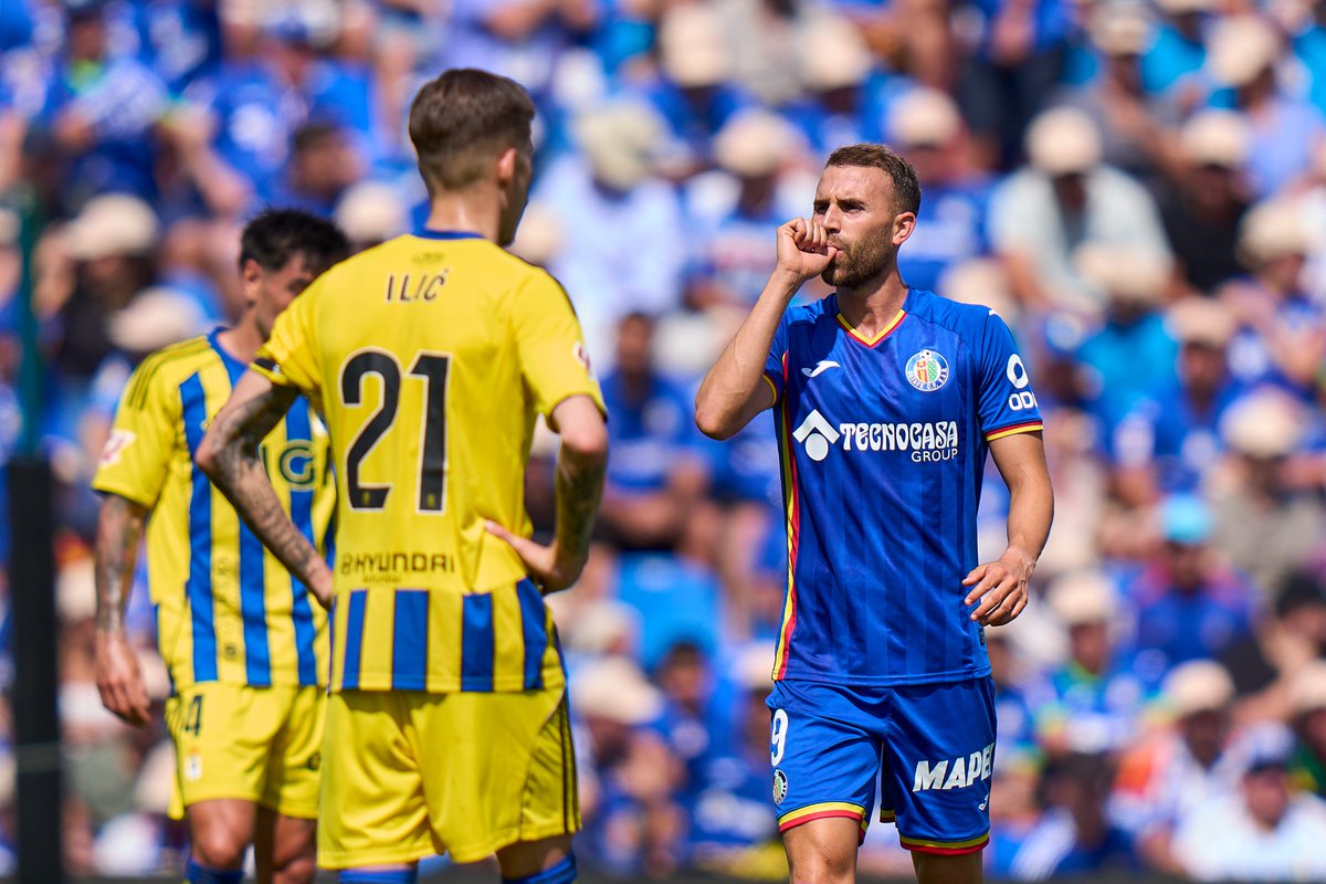 💙⚽️ Qué bien le va a venir este gol a la confianza de Borja Mayoral; primera titularidad, primero a la cazuela.

Recuperar su mejor versión es lo que va a permitir soñar a este equipo.