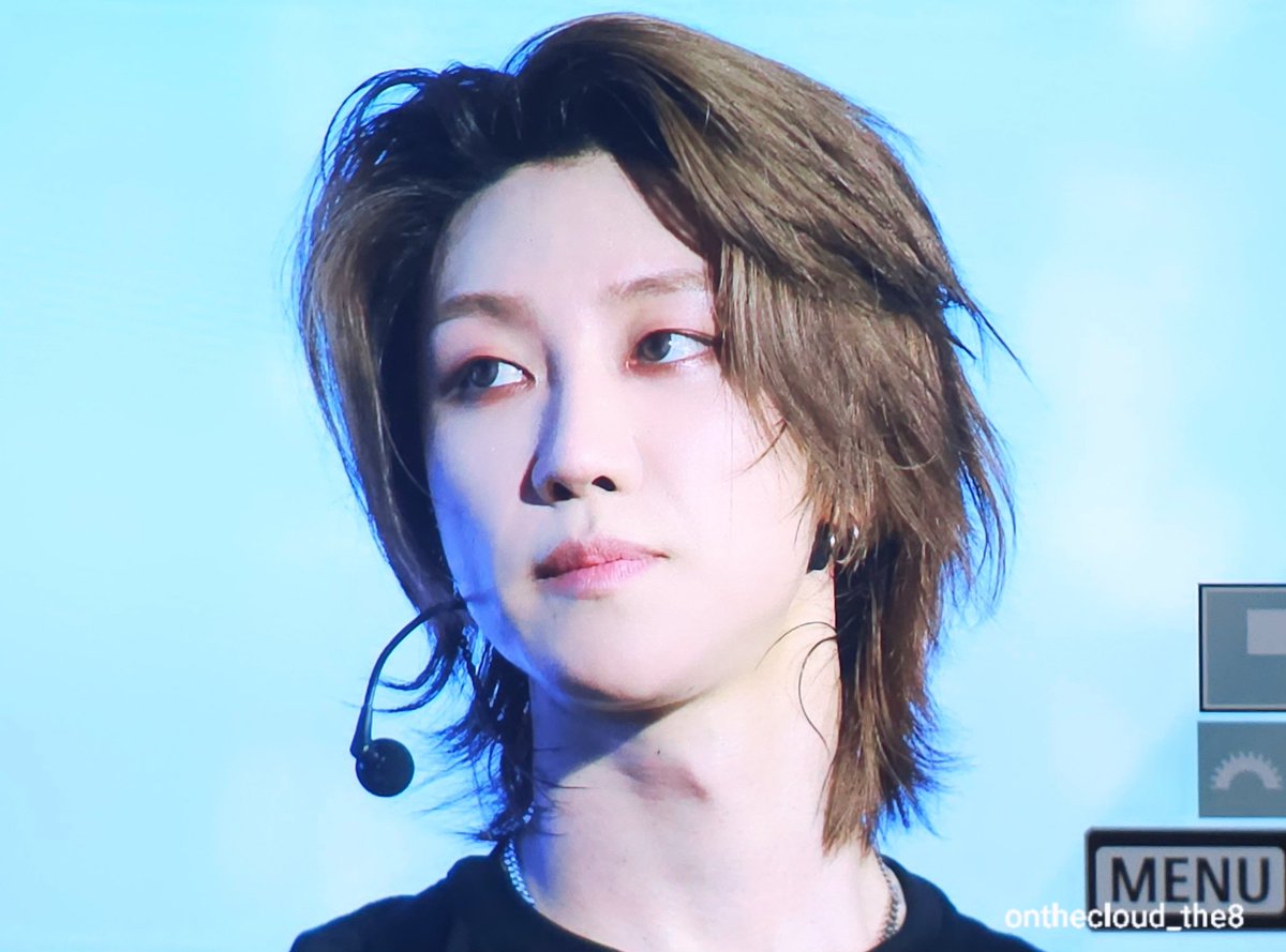 on the cloud8 tweet media