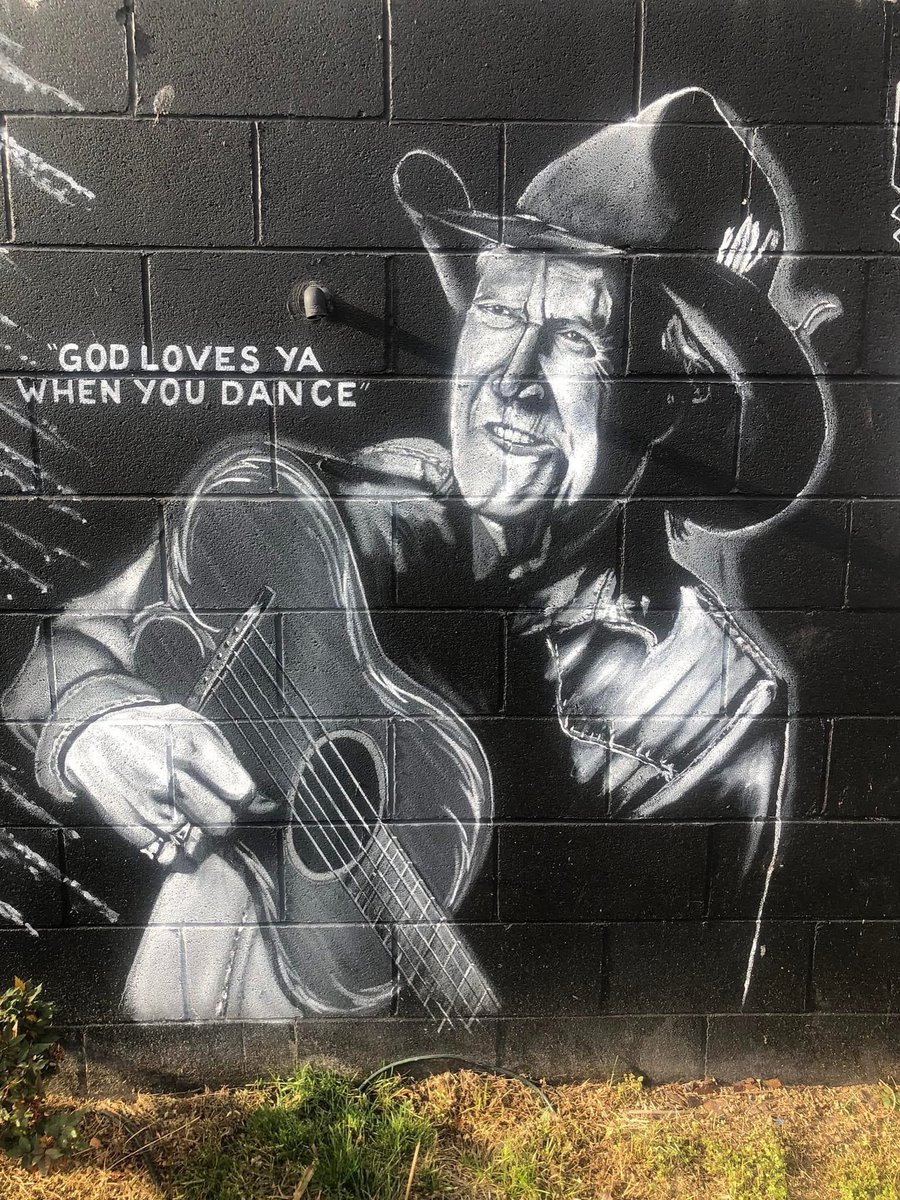 #KansasCity Here I Come! 
Dallas Moore Band #LIVE at <a href="/Knuckleheadskc/">Knuckleheads</a> tonight!
<a href="/LukeDanielATX/">Luke Daniel is Smoking Weed with Jesus</a> at 8pm 
Tix Available At The Door 🎟️
God Bless Billy Joe Shaver! 
#OutlawCountry #HonkyTonk #IndieArtist 
#Songwriter #Troubadour