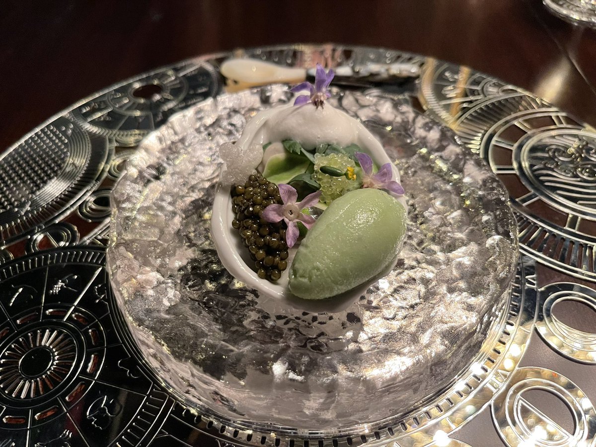 SparrowCoffee's tweet photo. A wonderful meal at the Chef’s Table @ #AstorClub in the #GoldCoast by esteemed Chef #TrevorTeich. I found his food distinct and elevated, techniques more refined and precise than what I enjoyed at his last tenure. It’s a dinner I can’t wait to repeat. Lots of potential here. https://t.co/ZjRjrMGss3