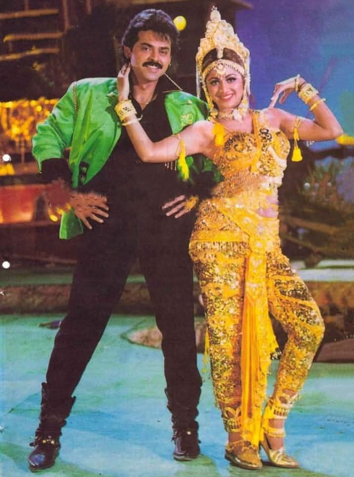 krishna rao (@krishna79910522) on Twitter photo #VictoryMemories
#Vizianagaram
#SVSK
New poorna - 96 Days direct
Replace by NBK movie
#SriKrishnarjunaVijayam
.<a href="/VenkyMama/">Venkatesh Daggubati</a> garu
<a href="/Krish_kavala/">Krish VeNky</a> <a href="/MolliSrinu/">Srinu Venky</a>
<a href="/ChanduPolamara1/">chandu polamarasetty</a>
<a href="/Saradabullodu2/">సరదా బుల్లోడు</a> <a href="/AK_2058/">Avinash Karanam 🇮🇳🚩</a>
<a href="/chiruv1990/">CHIRU</a> <a href="/ChVJKumr/">𝙑𝙞𝙟𝙖𝙮 𝙆𝙪𝙢𝙖𝙧 🔱🚩</a>
<a href="/AnnavaramV5762/">Annavaram-Venky Trivikram</a>
<a href="/appanna_reddy75/">Appanna Reddy</a>
<a href="/VenkyYuvasena_/">Raju ✨</a> #VictoryMemories
#Vizianagaram
#SVSK
New poorna - 96 Days direct
Replace by NBK movie
#SriKrishnarjunaVijayam
.<a href="/VenkyMama/">Venkatesh Daggubati</a> garu
<a href="/Krish_kavala/">Krish VeNky</a> <a href="/MolliSrinu/">Srinu Venky</a>
<a href="/ChanduPolamara1/">chandu polamarasetty</a>
<a href="/Saradabullodu2/">సరదా బుల్లోడు</a> <a href="/AK_2058/">Avinash Karanam 🇮🇳🚩</a>
<a href="/chiruv1990/">CHIRU</a> <a href="/ChVJKumr/">𝙑𝙞𝙟𝙖𝙮 𝙆𝙪𝙢𝙖𝙧 🔱🚩</a>
<a href="/AnnavaramV5762/">Annavaram-Venky Trivikram</a>
<a href="/appanna_reddy75/">Appanna Reddy</a>
<a href="/VenkyYuvasena_/">Raju ✨</a>