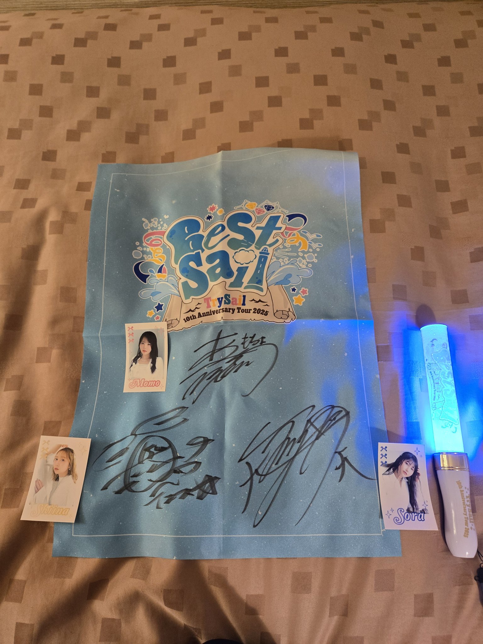 Try Sail  直筆サインポスター Lapis 麻倉もも 雨宮天 夏川椎菜 Try Sail 直筆サインポスター Lapis 麻倉もも 雨宮天 夏川椎菜