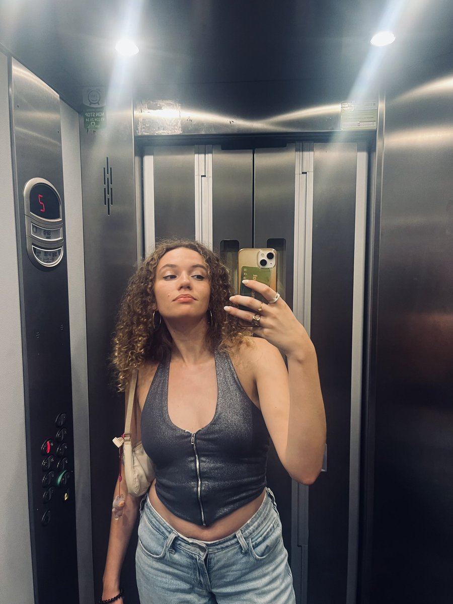 Bona tarda estimades💋