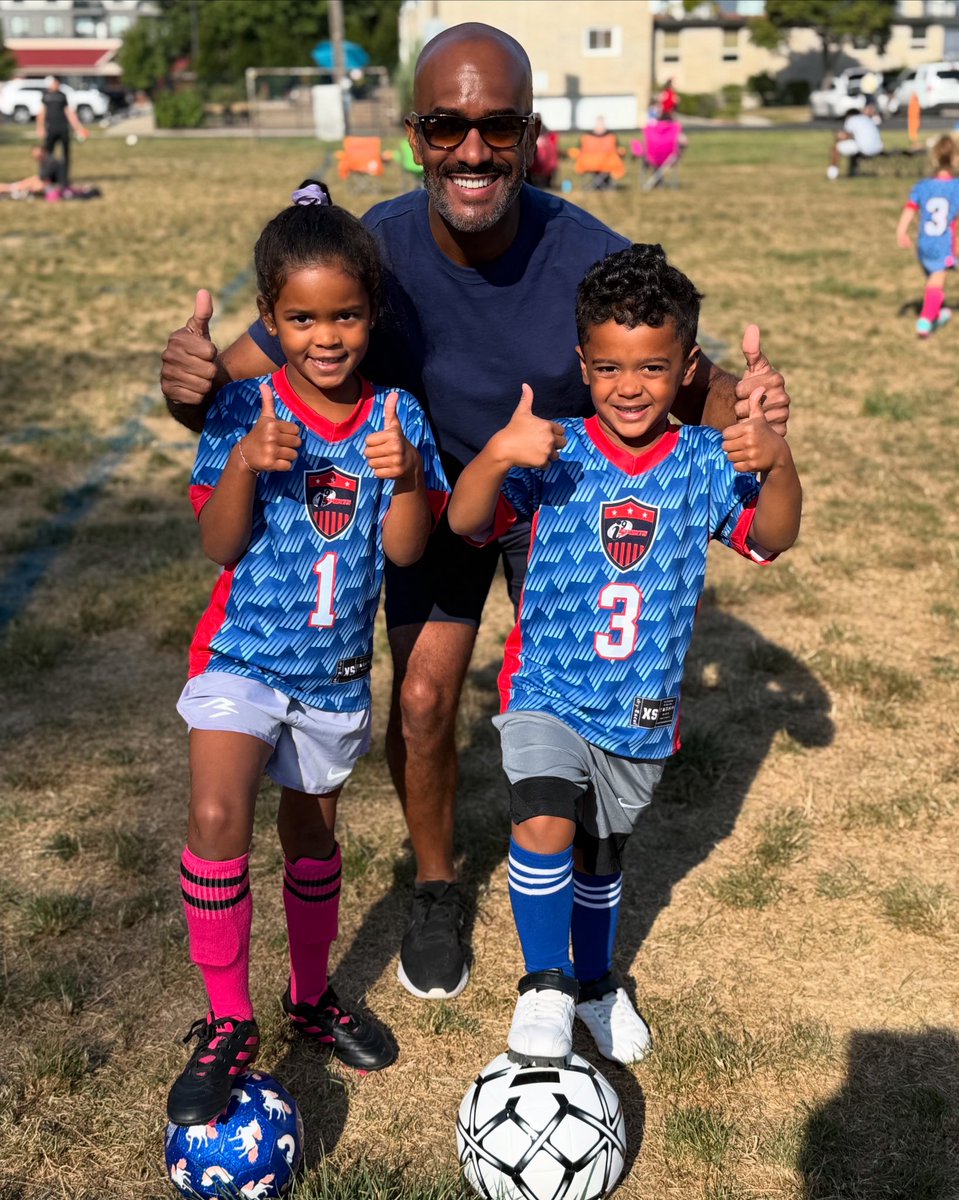 Hanging in the winners circle! 👍🏾