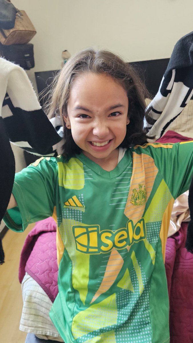 cuartoderaulito's tweet image. Saludos @PepedelBosque y @MajolaB 🔥🔥🔥
Toon Toon!!
#LaPremierEnHBOMax