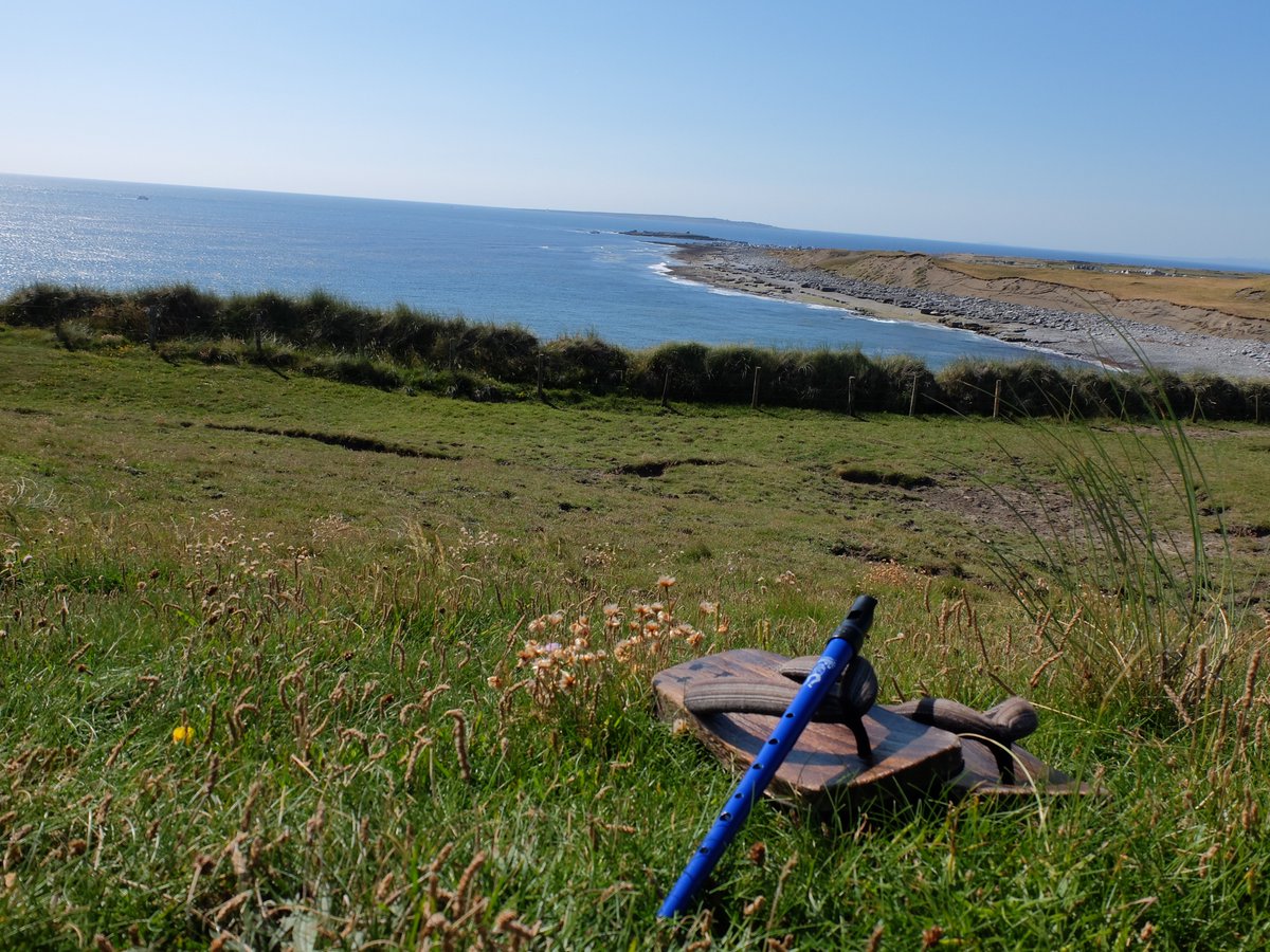 下駄履いて笛持って行ったアイルランド。
あれからもう７年もたってしもうた。
みな元気にしているだろうか🍀
T3