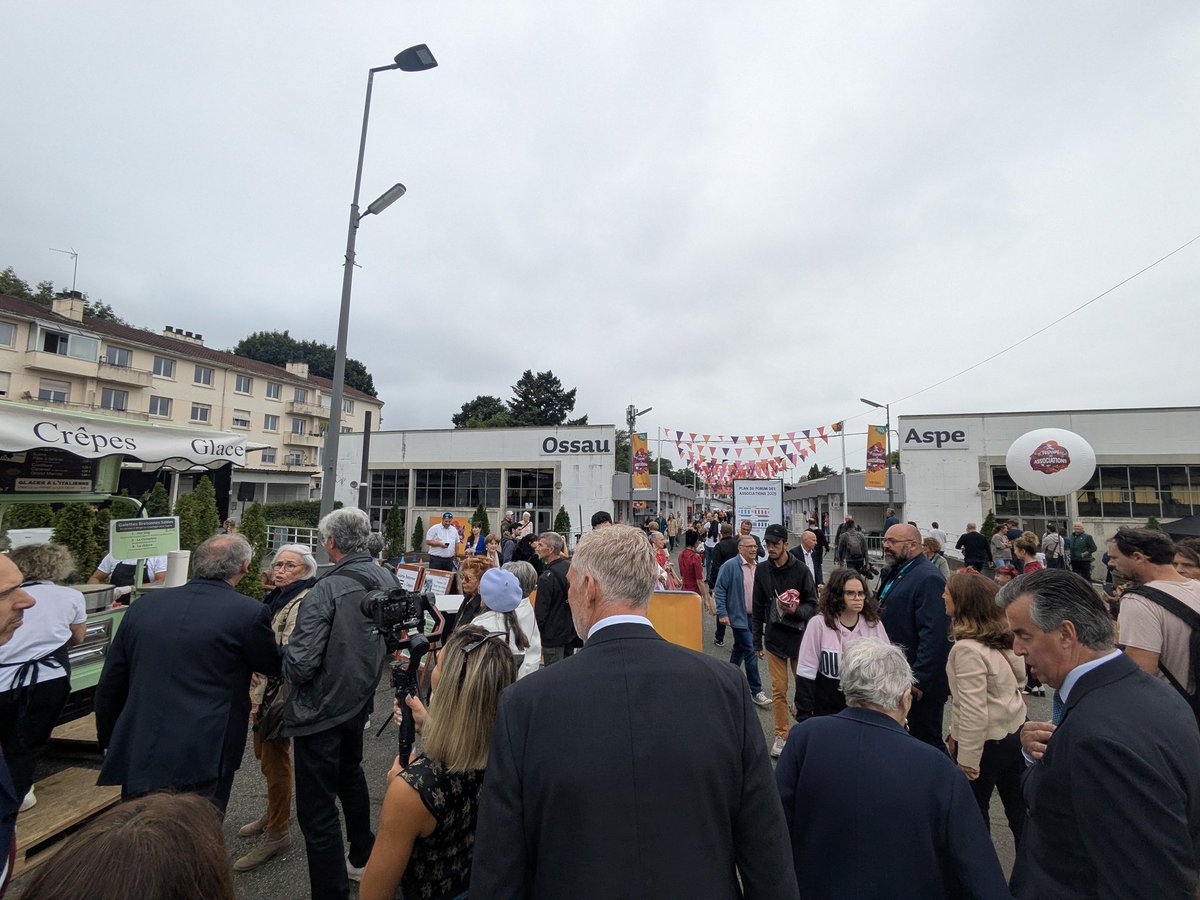 Une inauguration de la Foire de Pau 2025 qui se présente sous les meilleurs hospices ✨
Tout le programme disponible ici 👉 foiredepau.com