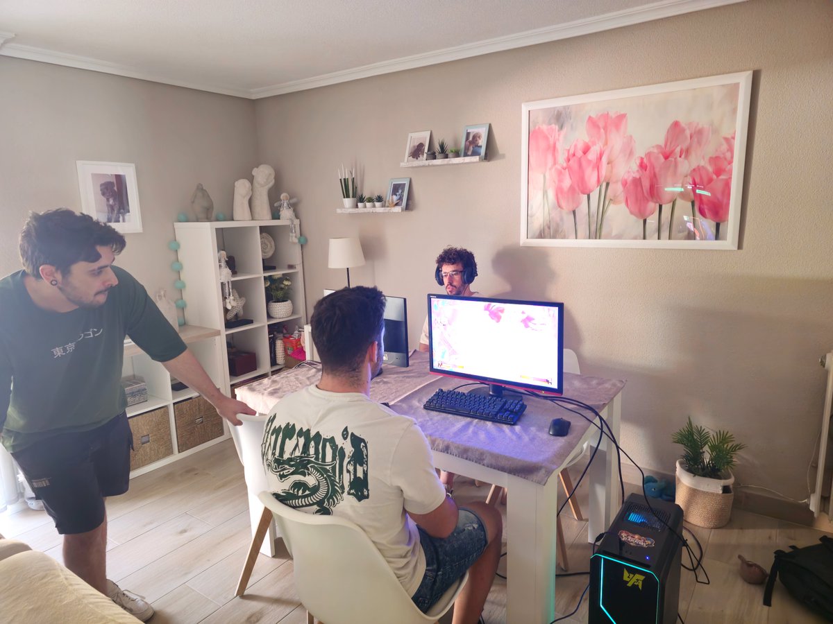 Como jugamos #LaGranChuskada en la gaming house de Linkeiro

<a href="/BCNFighters/">BCN Fighters</a>