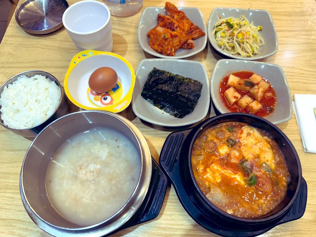 yuki7979seoul's tweet photo. やっぱ韓国で元気出したいときはスープに限るのよ。ということで、この夏現地で食べたスープたちの一部。 https://t.co/fTij8r7ces