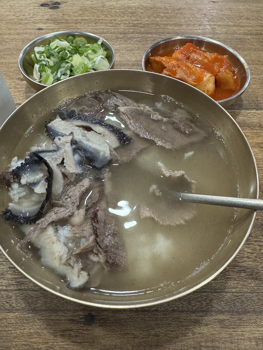 yuki7979seoul's tweet photo. やっぱ韓国で元気出したいときはスープに限るのよ。ということで、この夏現地で食べたスープたちの一部。 https://t.co/fTij8r7ces