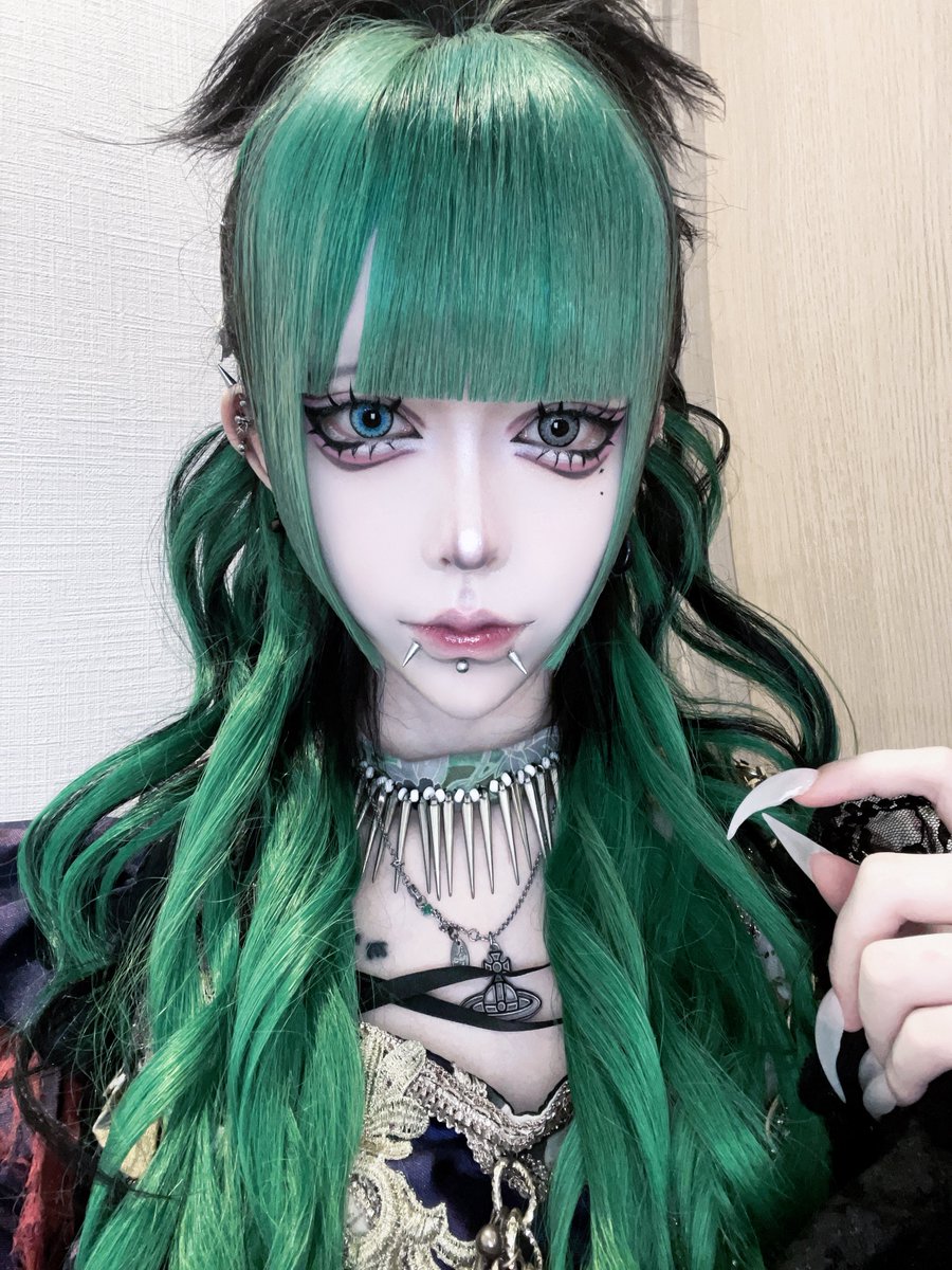 aku_mazari's tweet photo. 貴方が私を零番にしてくれなきゃ つまんないや https://t.co/jMo8Pm0oaq