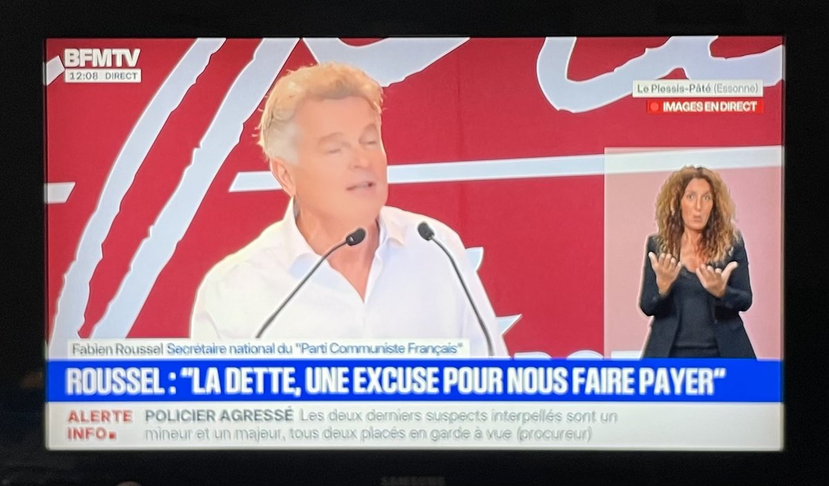ldupin's tweet image. Le sens de l’époque… à La Tribune de la #fetedelhuma un @Fabien_Roussel lyrique, remerciant le directeur du journal l’@humanite_fr : « Karl Marx te le rendra ! » 😳 #politburo #mediabug
