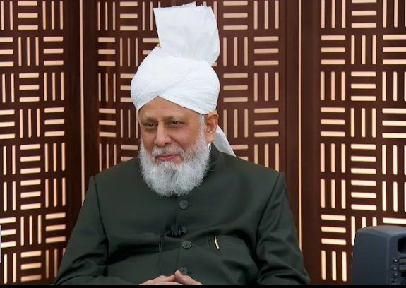 “O Allah, strengthen our Imam with the Holy Spirit, and bless us in his life and in his mission.”
(Ameen)

دنیا میں کون ہے حسین میرے حضور سا 
خوش روح جمال خوشجبیں میرے حضور سا
❤️