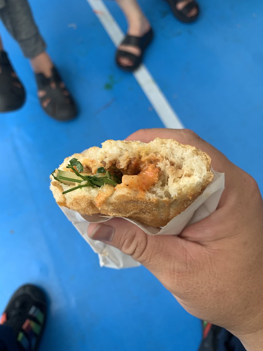 meso_untra's tweet photo. 早く食べたすぎて写真撮るの忘れたバインミーw
#ベトナムフェス https://t.co/Pp89SPPWyI