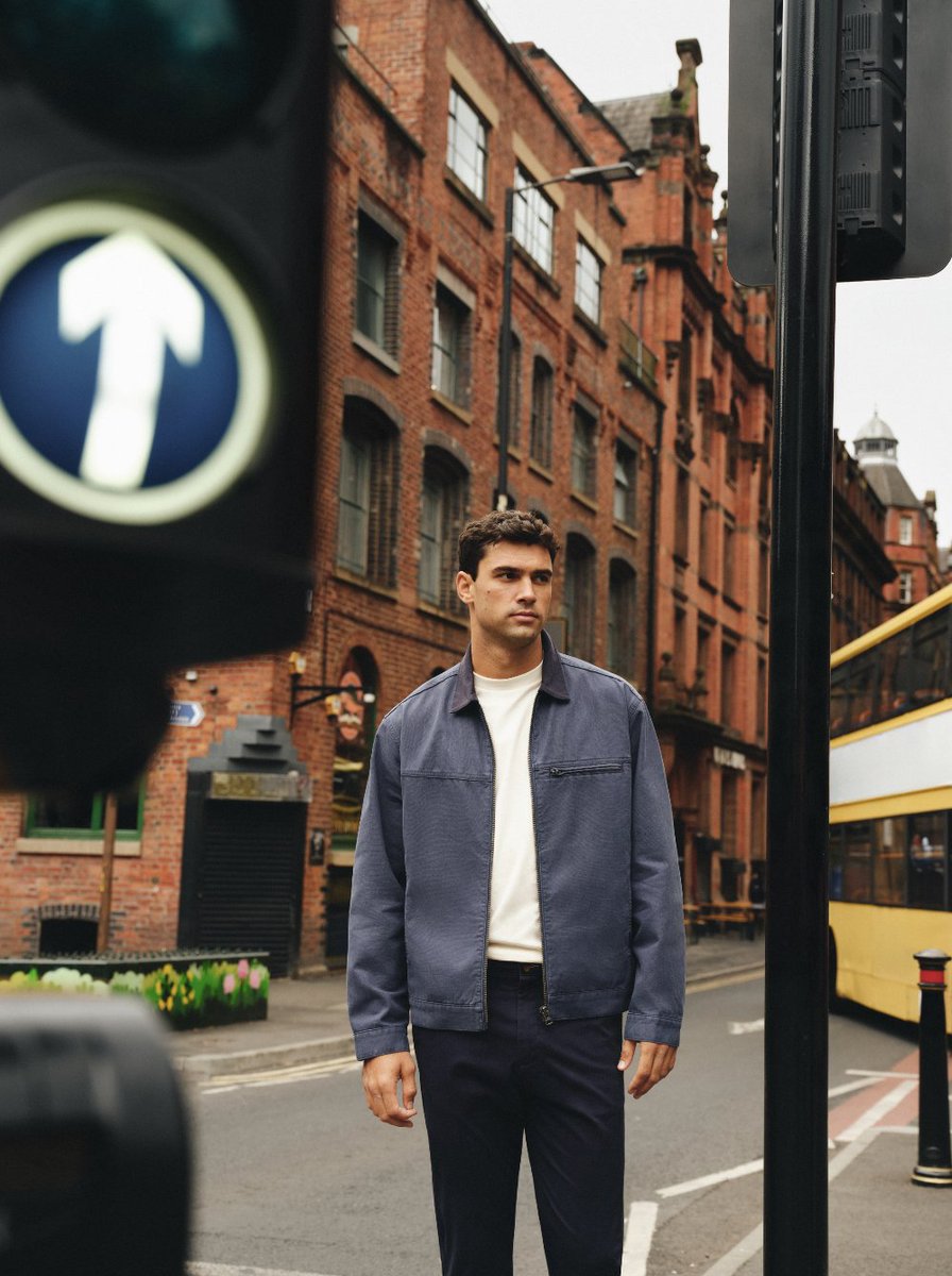 Every corner, every street, Manu Moreno takes Manchester 🏙️🔥

Get his looks here 👉bit.ly/4mRjk0z

#ManuMorenoxSpringfield #ManuMoreno #CityLovers