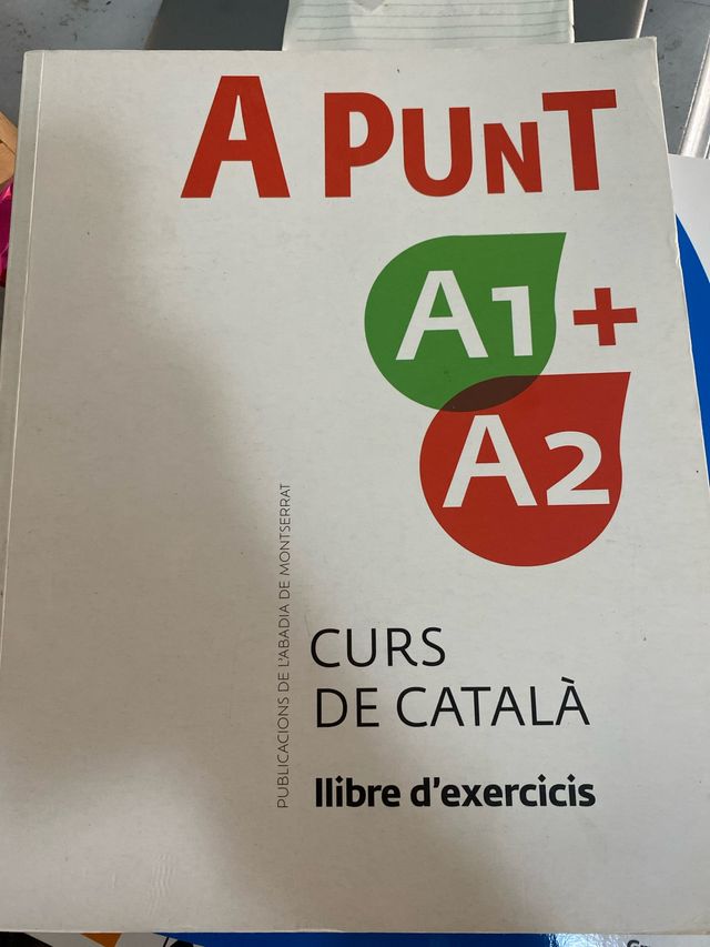 _aguacote's tweet photo. @ amiguis catalanes ando buscando estos libritos por casualidad alguna los tiene de segunda mano?? 

si me lo compartís os querré muchísimo 🥹 https://t.co/JYROHXluzI