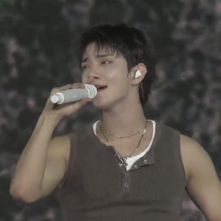 JOSHUA HONG?! 😩