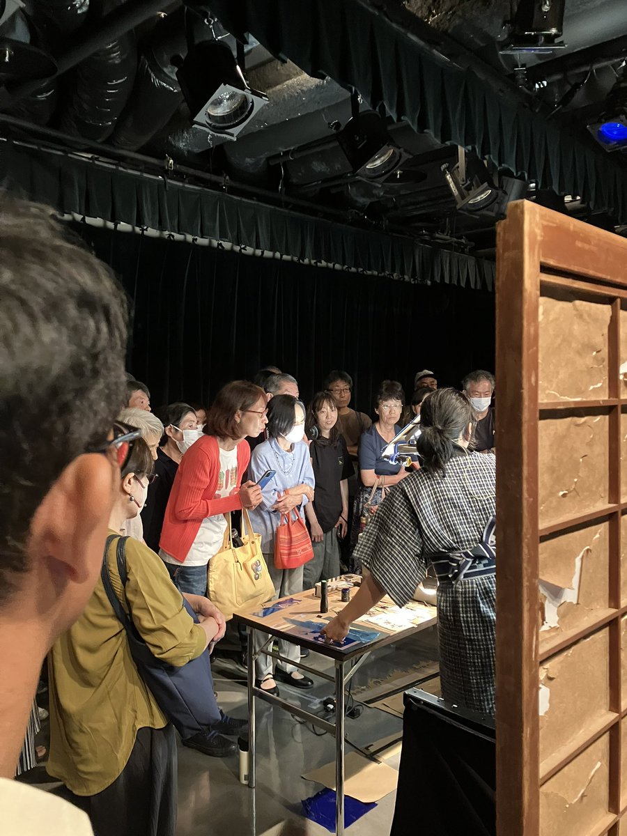 tetuK60's tweet image. 亜細亜の骨『鯨生』2025ツアー‼️
本日は名古屋のひまわりホールで、与那国語と日本語の２ステージでした❣️
キャパ90名の可愛らしくも設備も整った小劇場です。。。
素敵な『鯨生』になりました‼️やはり皆さん、スクリーン裏には興味津々❣️